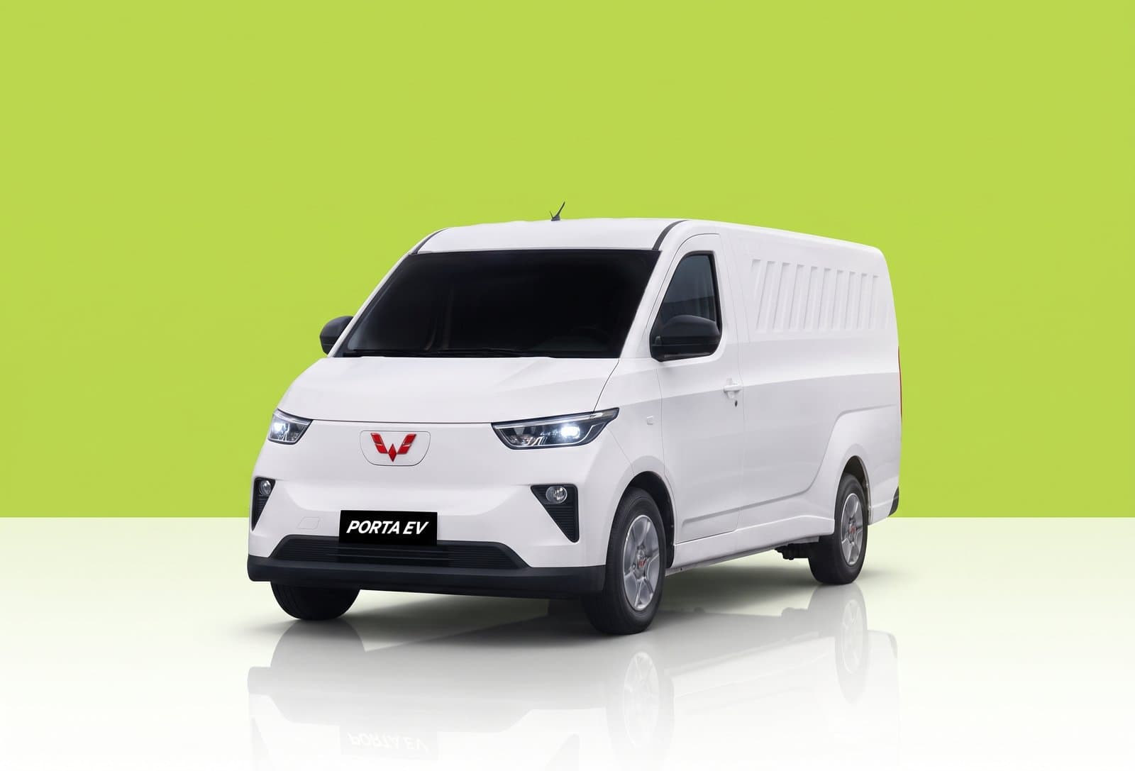 WULING PORTA EV มุมหน้า 3/4 — EV for Business
